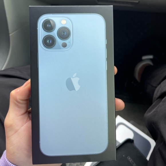 iPhone 13 pro max “blue”